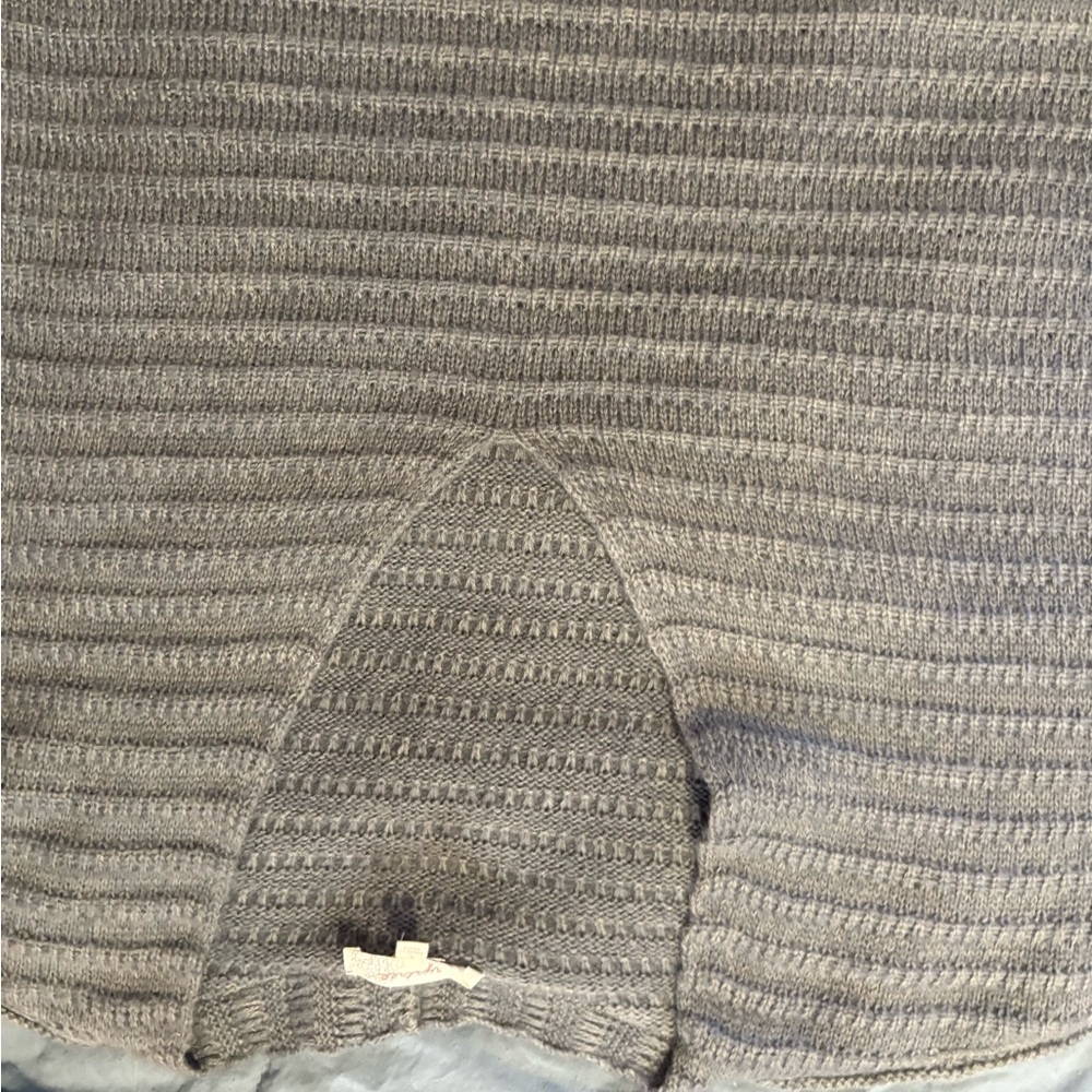 V-Neck Ribbed Sweater with Side Ribbon Detail - Picture 2 of 5